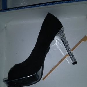 Black velvet jeweled heels !! Vera Wang !NEW